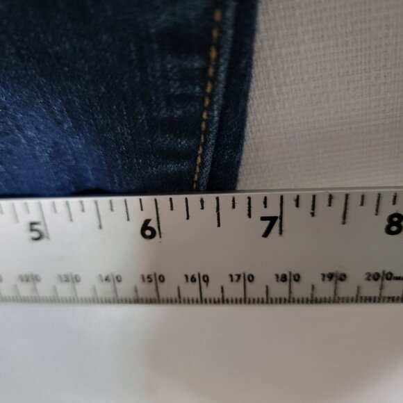 Lane Bryant Womens Jeans Size18 Mid Rise Tapered Leg Whiskered Blue Denim - Picture 9 of 12